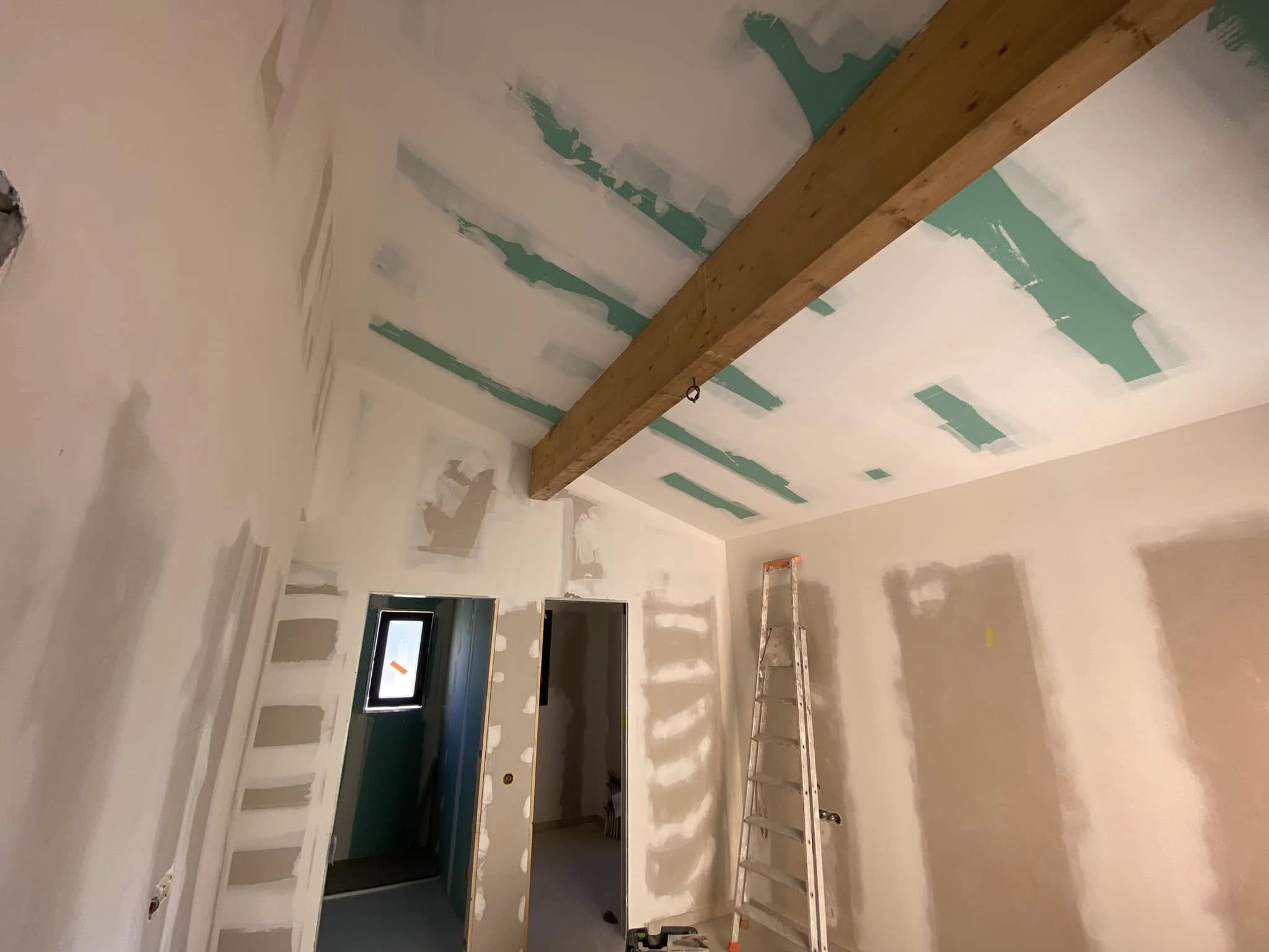 bandesdeplaco,renovation,poncage,peinture,peintre,jointplaquedeplatre,salondeprovence,eyguieres,grans,istres,senas,lancondeprovence,luberon,apt,mereindol,charleval,durance